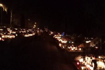 Zbliża się Wszystkich Świętych – brak wody na cmentarzu w Jazowsku